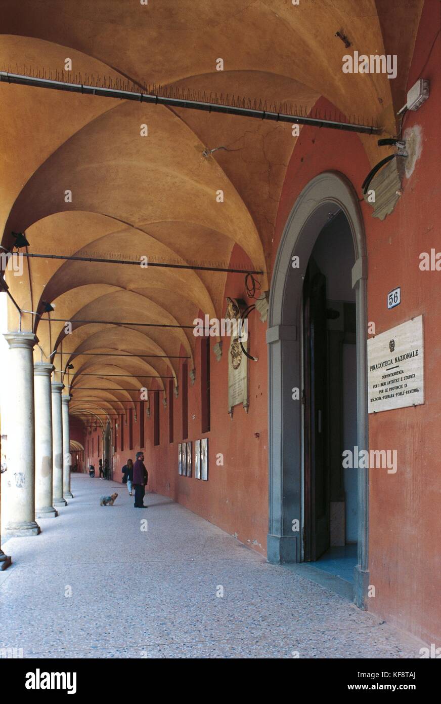 L'Italie, région emilie romagne, Bologne, Galerie nationale, entrée privée et d'arcades sur la via delle Belle Arti Banque D'Images L'Italie, région emilie romagne, Bologne, Galerie nationale, entrée privée et d'arcades sur la via delle Belle Arti Banque D'Images
