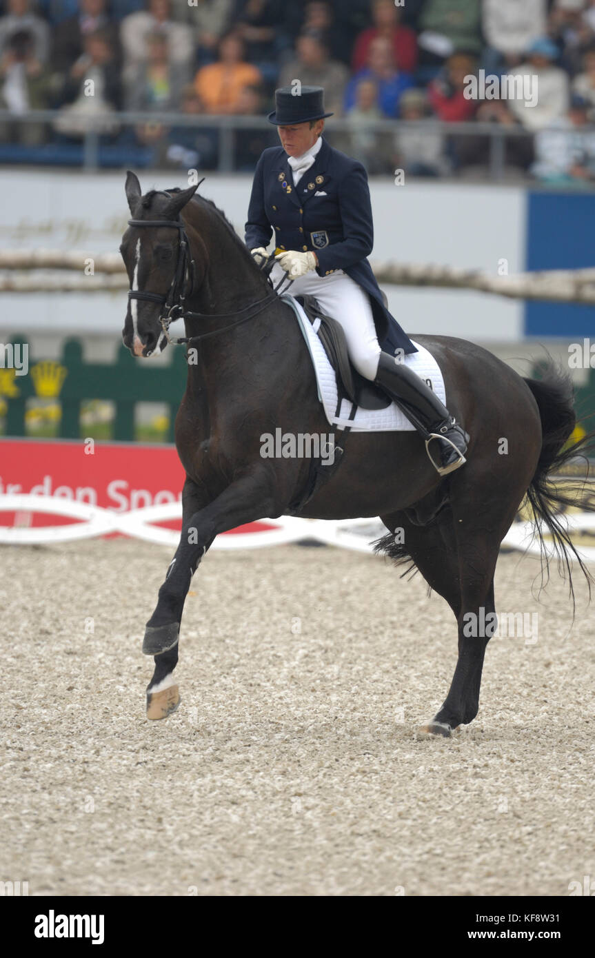 Kyra Kyrklund (FIN) - Max d'équitation, Jeux équestres mondiaux à Aix-la-Chapelle, - le 25 août 2006, Grand Prix special Banque D'Images