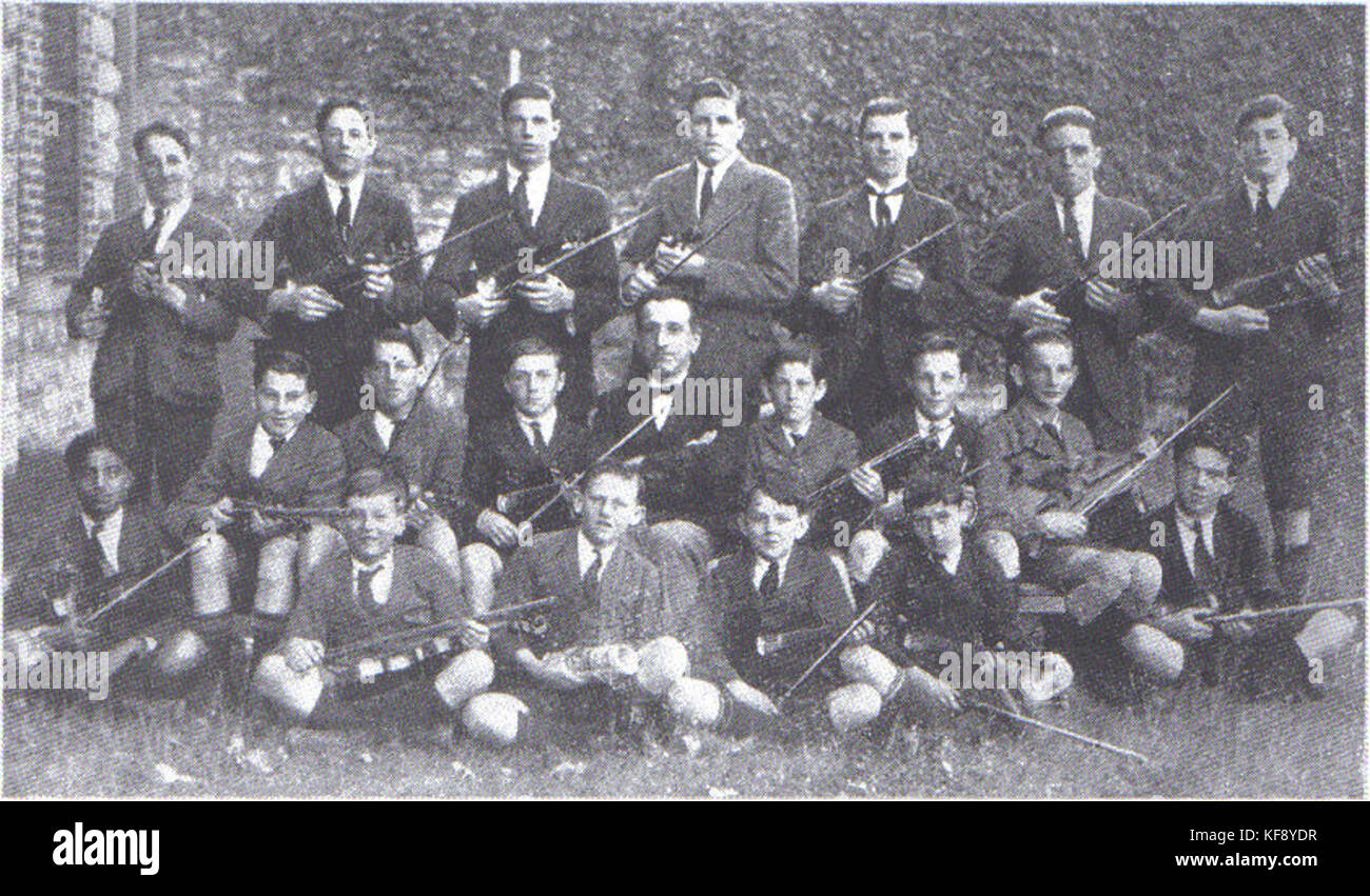 1922 étudiants de violon de Radio-Canada Banque D'Images