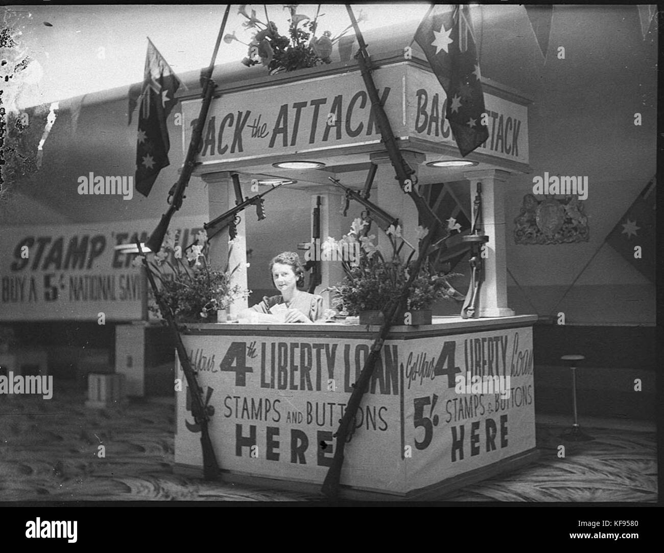 29519 Prêts guerre affiche Lyric Victoire Capitol theatres Banque D'Images