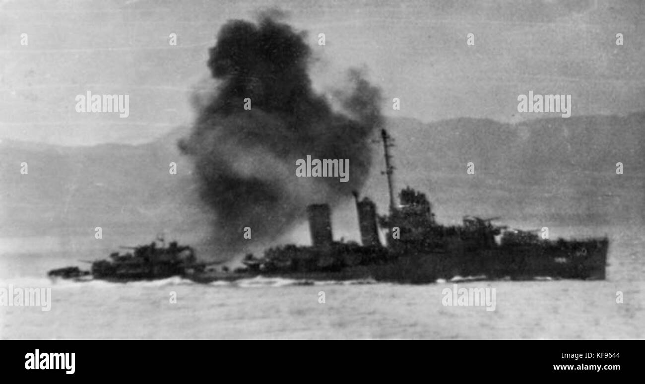 Le destroyer de classe Farragut off Guadalcanal 1942 Banque D'Images