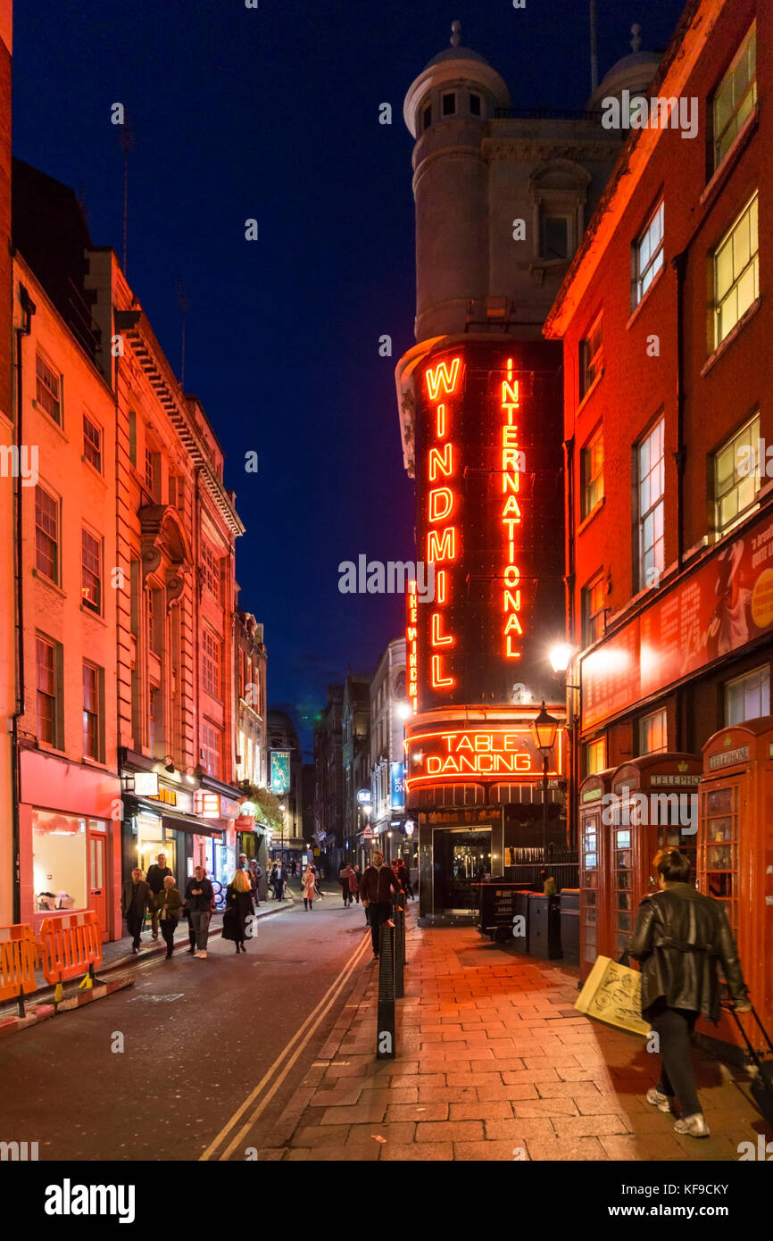 Le moulin club de bande, Great Windmill Street dans le West End de Londres Banque D'Images