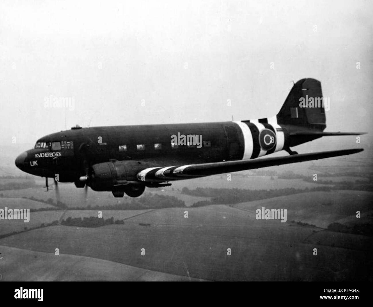 C.III Dakota 233 Sqn RAF de retour de Normandie 1944 Banque D'Images