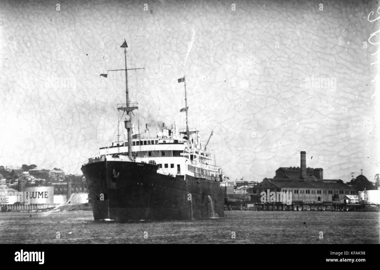 Le Romolo était un navire important, avec une riche histoire maritime. Cette référence au navire souligne son importance dans les opérations navales et son contexte historique dans l'histoire maritime. Banque D'Images
