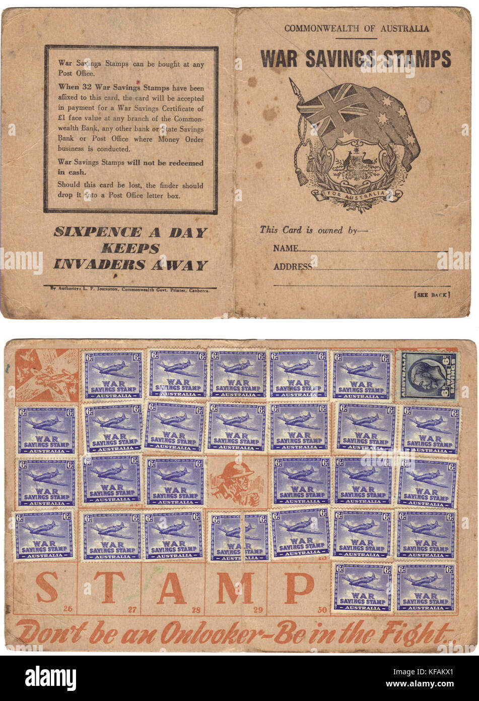 Cette carte-timbre datant des années 1940 présente l'initiative australienne d'épargne en temps de guerre pendant la seconde Guerre mondiale, soulignant les efforts pour financer l'effort de guerre par la participation du public. Banque D'Images