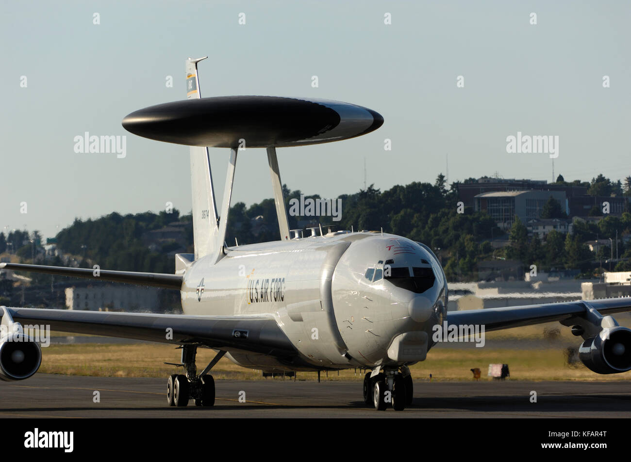 L'Aviation américaine Boeing E3C-3C'EI le bloc d'essai AWACS mise à jour 40/45 le roulage Banque D'Images