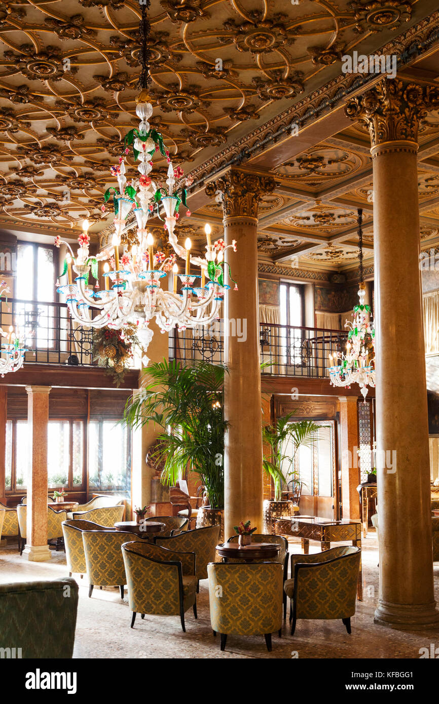 L'Italie, Venise. Le hall de l'hôtel Danieli. Banque D'Images