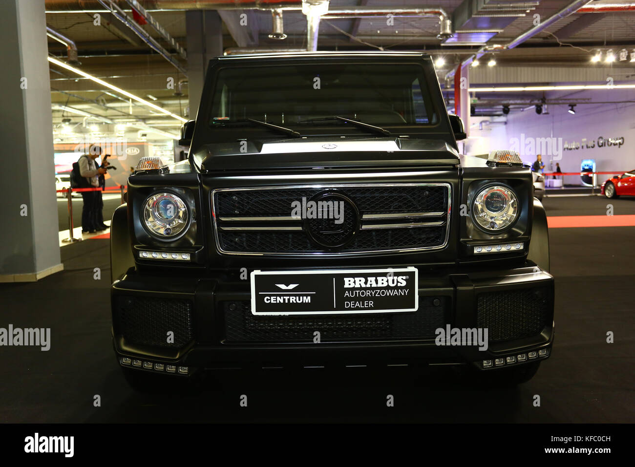 La Pologne, de Nadarzyn, 27 Octobre 2017 : Show Moto Varsovie célèbre sa 3ème édition. Luxe, course et tuning cars expose pour masses de visiteur. Grandes marques comme Volkswagen, Mercedes-Benz, Lexus et Infiniti voiture récente show. ©Madeleine Ratz/Alamy Live News Banque D'Images