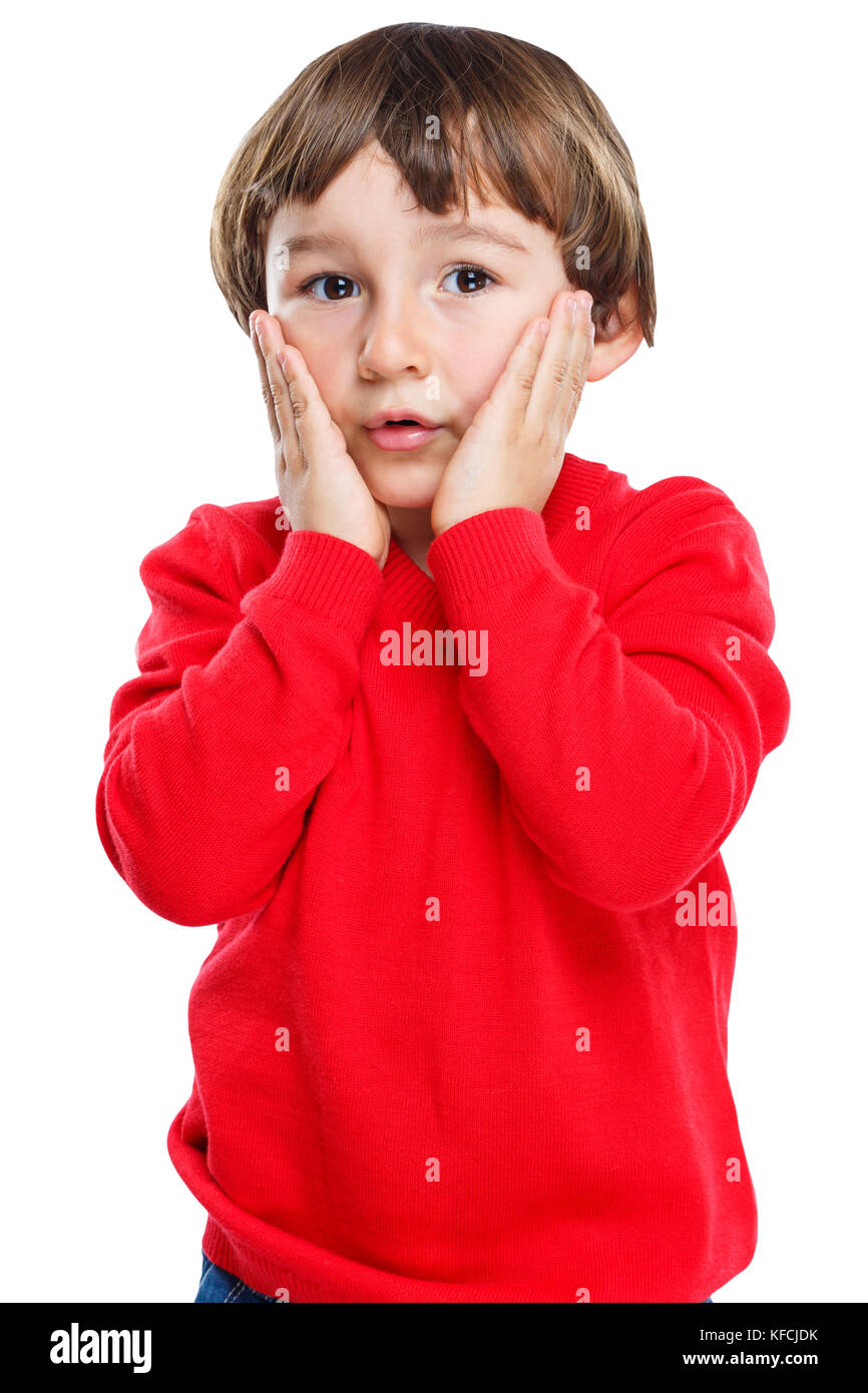 Enfant Garçon enfant peur tristesse anxieuse peur peur émotion format portrait isolé sur fond blanc Banque D'Images