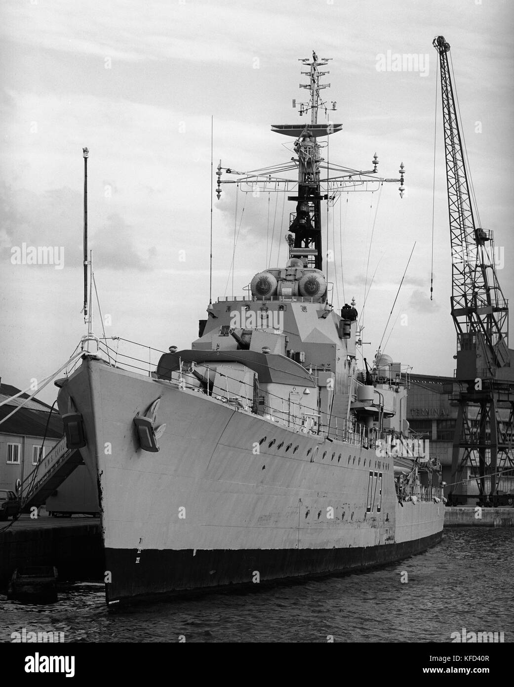 D73 HMS Cavalier world war 2 British Royal Navy Destroyer de classe C en stationnement dans les docks de Southampton, Southampton, Hampshire, England, UK - photographie prise d'août 1982 Banque D'Images