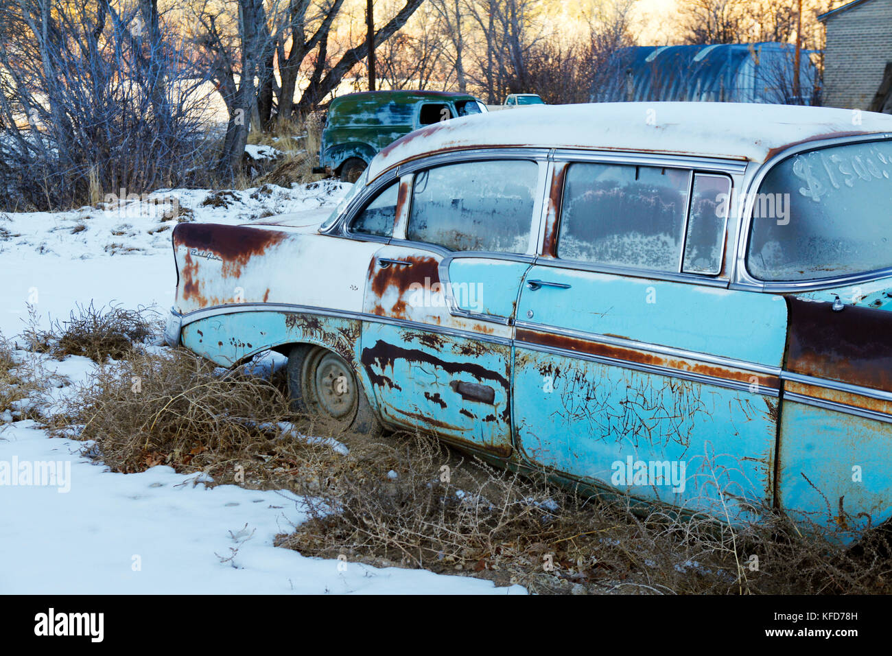Usa, Utah, vieille voiture dans la neige, Laval, l'autoroute 89 Banque D'Images