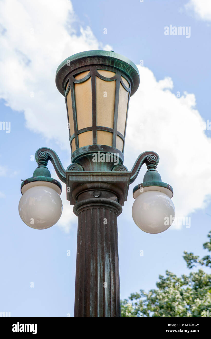Vieux lampadaire, Haverford College, Haverford, Texas, USA Banque D'Images