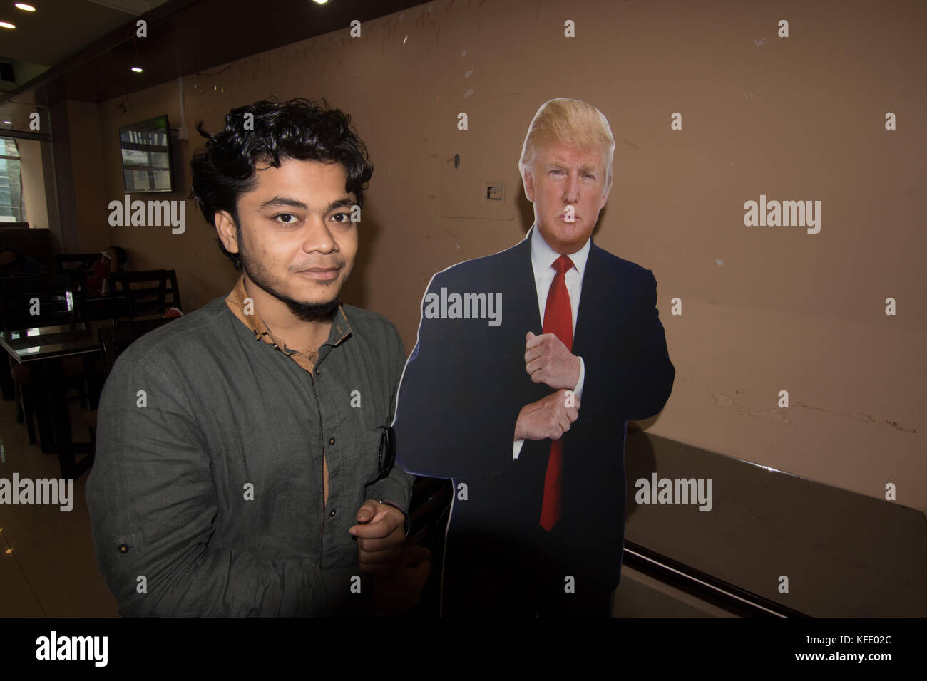 Donald Trump's fan dans Dhaka dispose maintenant d'un hangout officiel spot - un restaurant qui a été nommée Trump Cafe à l'honneur du président américain. Banque D'Images