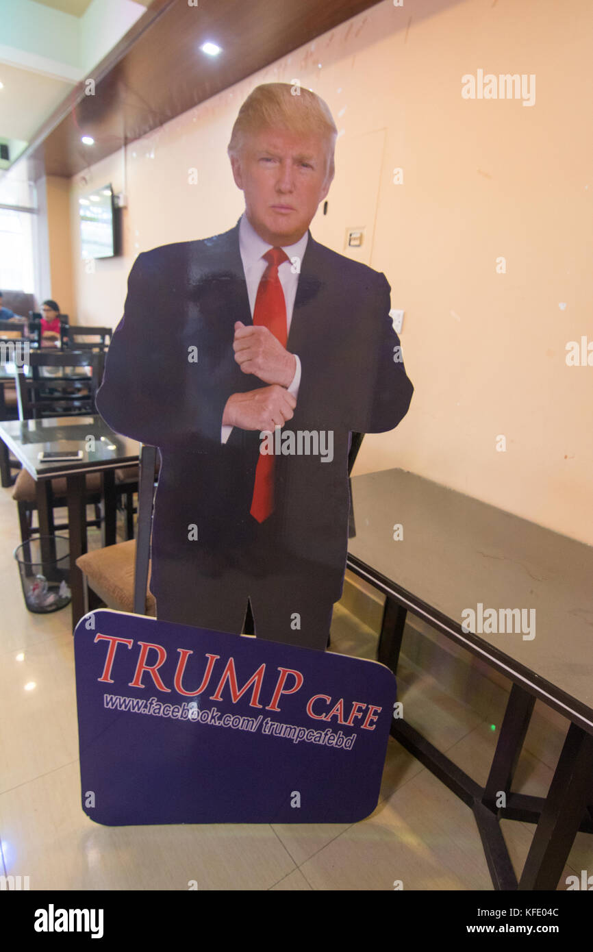 Donald Trump's fan dans Dhaka dispose maintenant d'un hangout officiel spot - un restaurant qui a été nommée Trump Cafe à l'honneur du président américain. Banque D'Images
