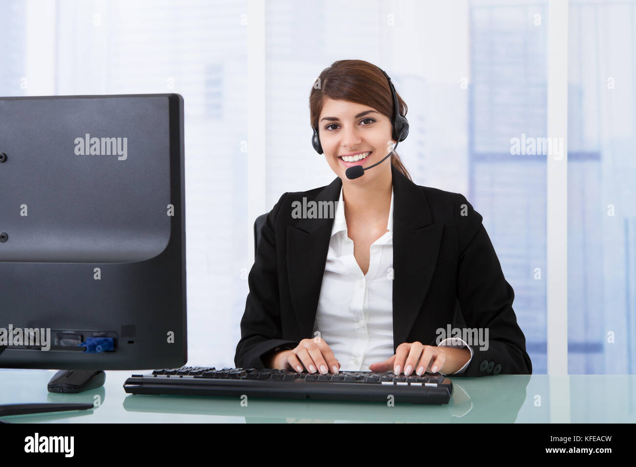 Portrait of young woman at Banque D'Images