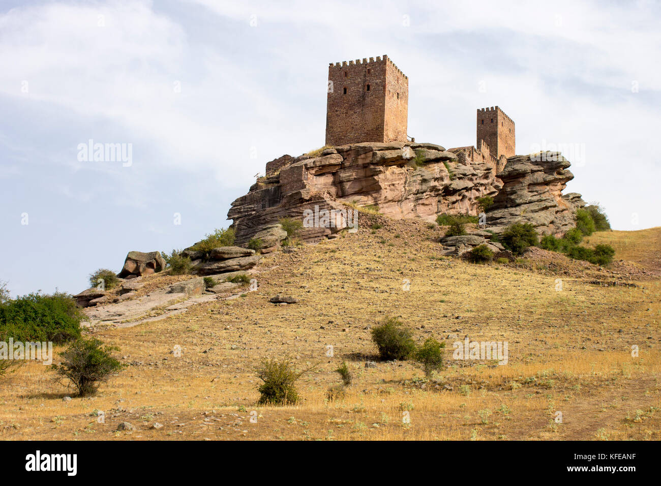 Le Castillo de Zafra, un château du xiie siècle construit sur un affleurement de grès dans la Sierra de Caldereros, Campillo de Dueñas, Castille La Manche, Espagne Banque D'Images