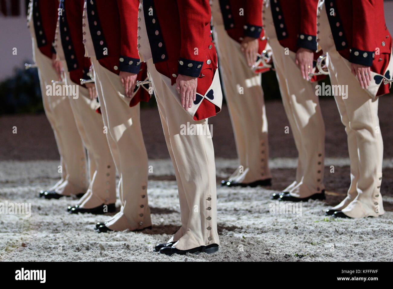 Washington, DC, USA. 27 Oct, 2017. L'Armée américaine Old Guard Fife and Drum Corps exécute pendant une pause dans la capitale une arène à Washington, DC. Credit : Amy Sanderson/ZUMA/Alamy Fil Live News Banque D'Images