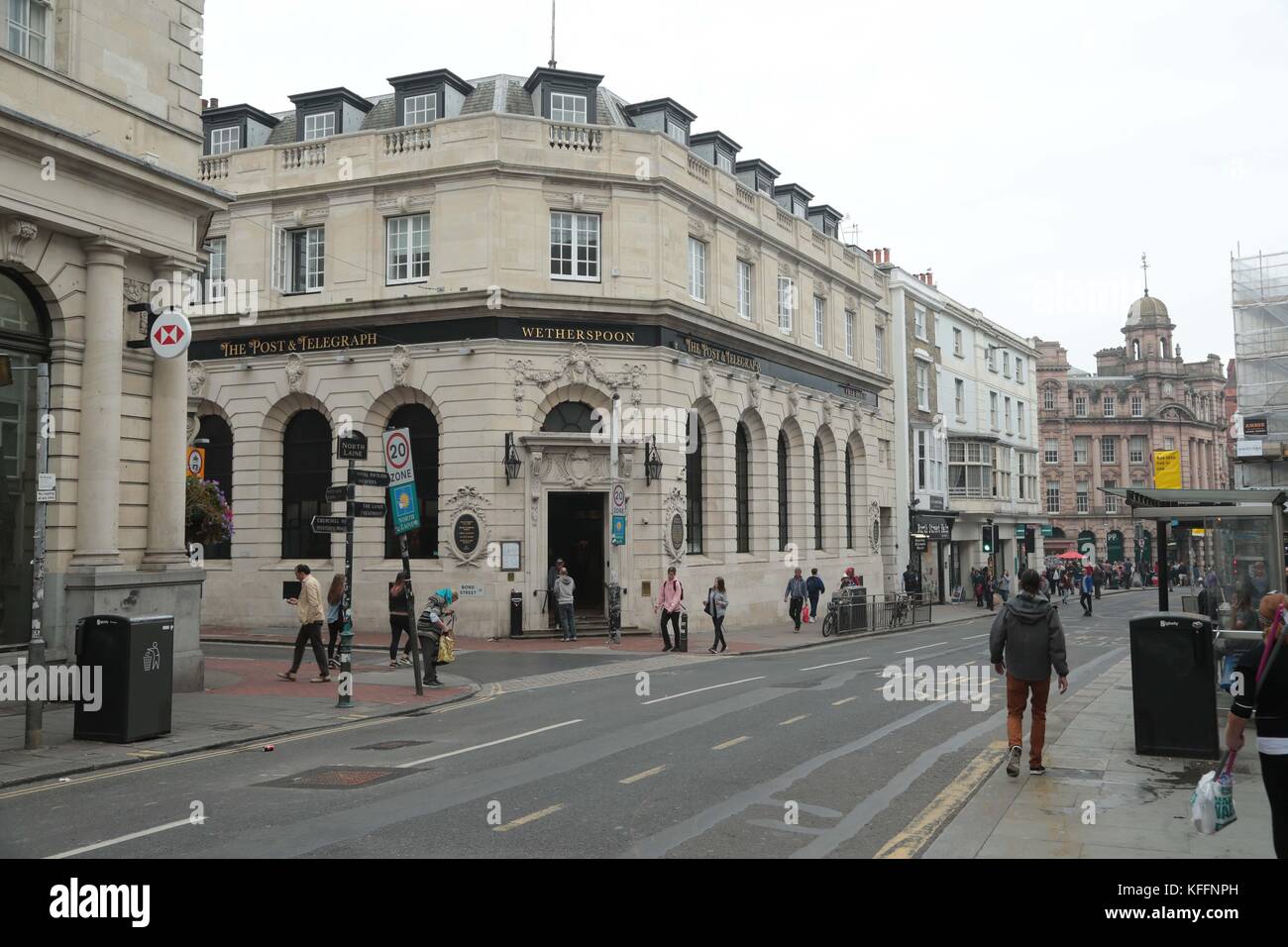 155-158 North Street Brighton, qui est le poste et télégraphe J D Weatherspoon Le bâtiment de 1923 était une banque. Banque D'Images