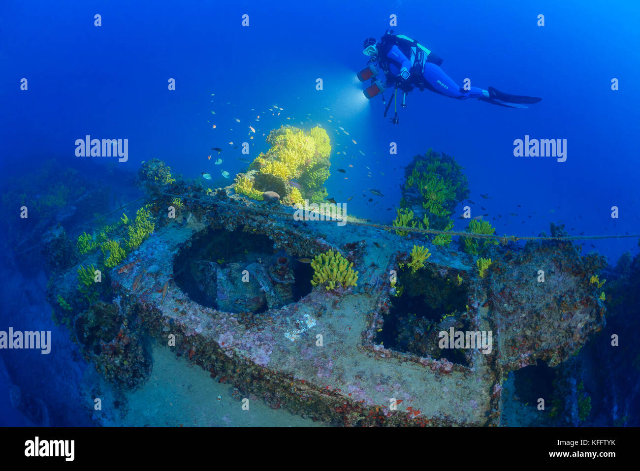 Naufrage pelero et scuba diver, ubli, lastovo, mer Adriatique, mer méditerranée, Croatie Banque D'Images