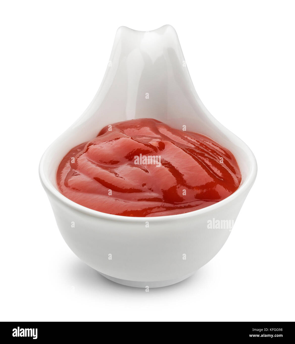 Bol de ketchup isolé sur fond blanc, de la sauce tomate Banque D'Images