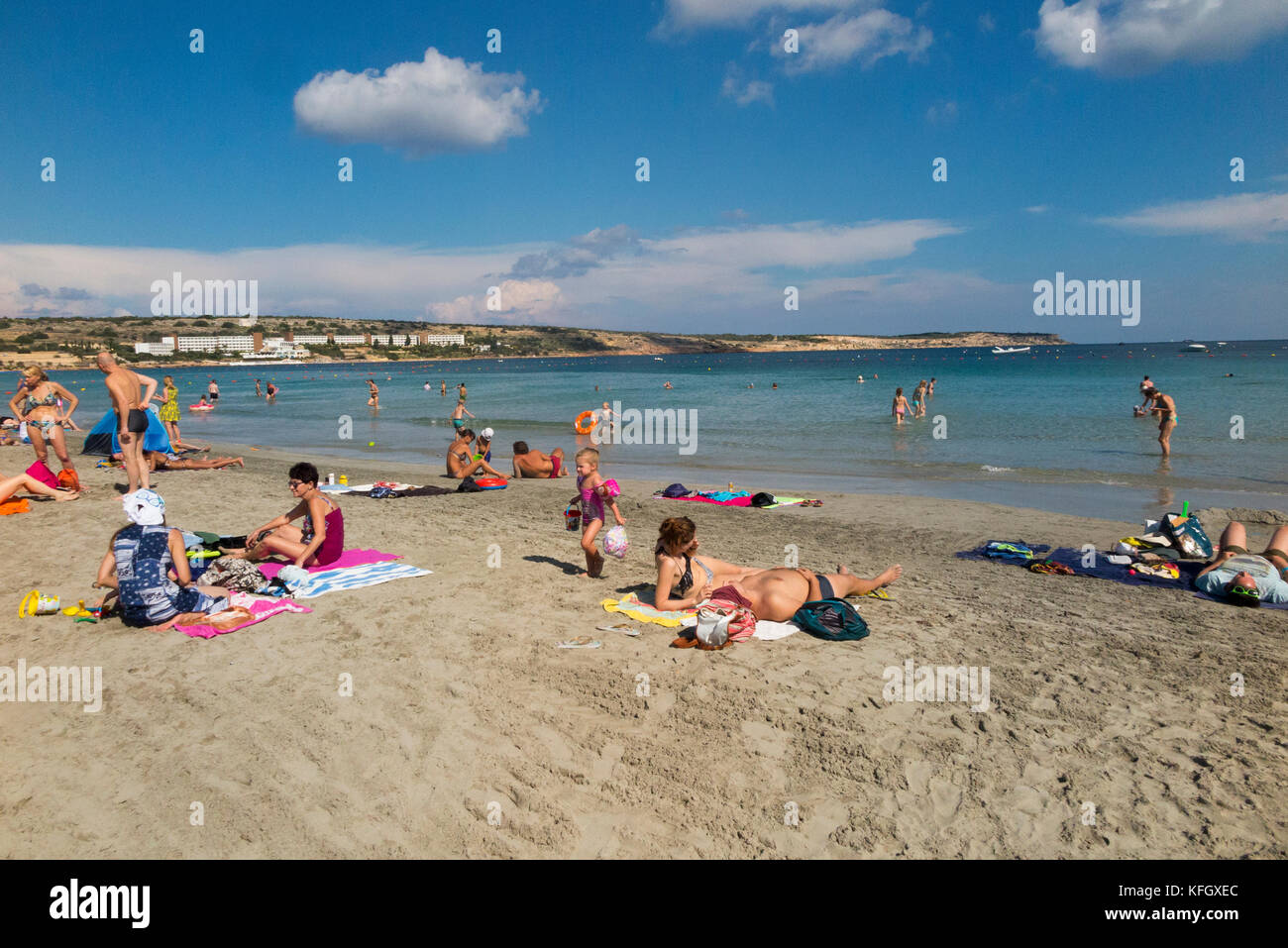 Vue Imprenable Sur Plage De Sable De Ramla Bay Dans La