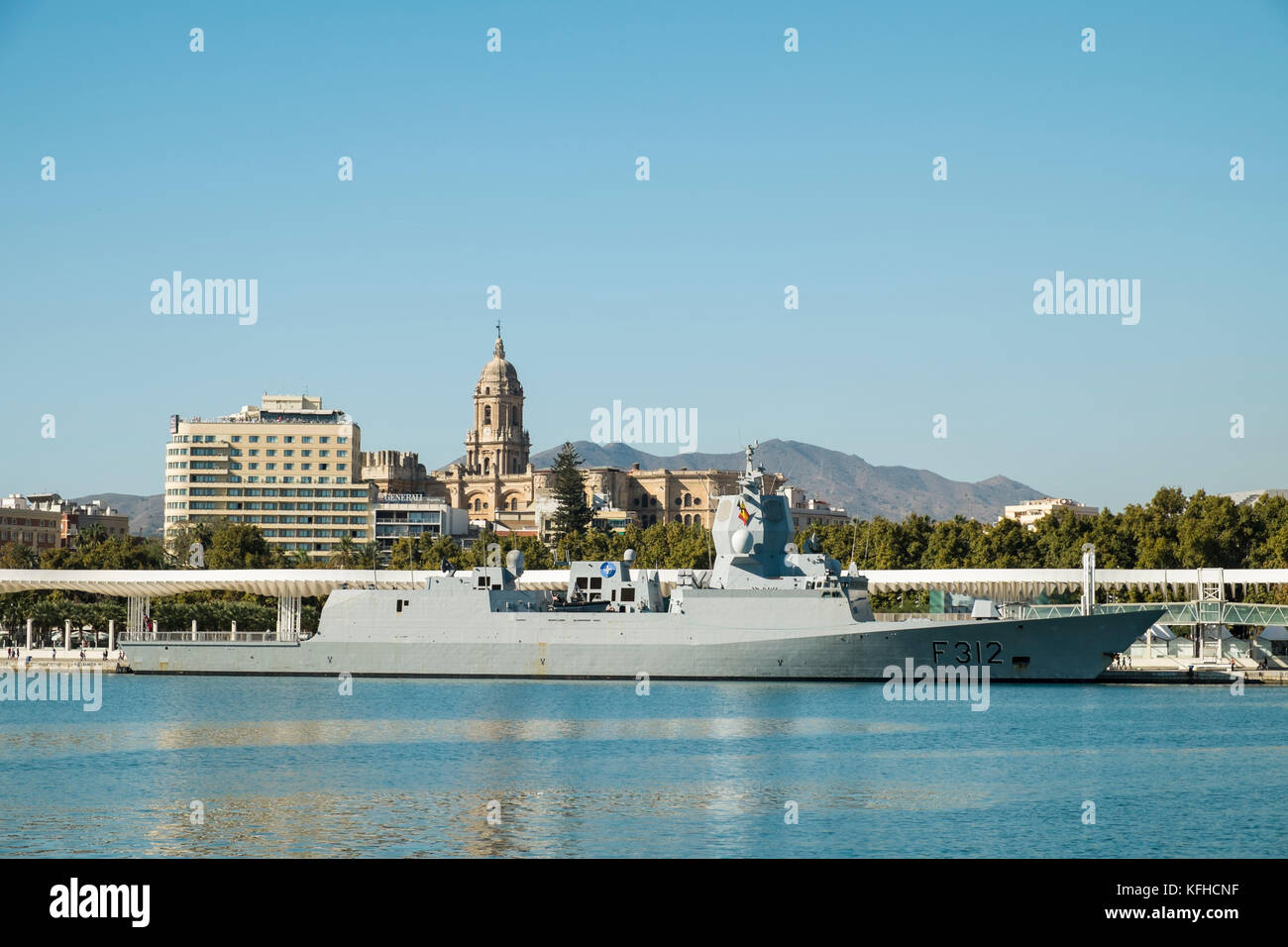 Knm "Otto SVERDRUP" La frégate de la marine royale norvégienne f312. Málaga.Espagne. octobre 29, 2017. Banque D'Images