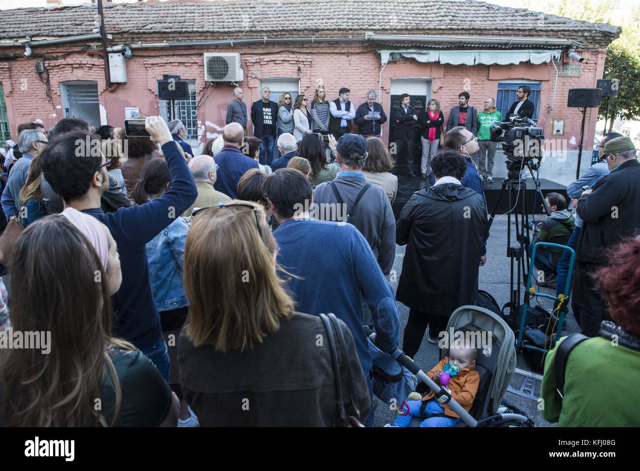 Madrid, Madrid, Espagne. 28 octobre 2017. Le conseil municipal de Madrid sauver le bâtiment de la rue Peironcely nº10 pour ne pas être démoli pour construire des appartements de nouvelles. Ce bâtiment a été photographié par Robert Capa pendant la guerre civile espagnole en 1936. Il sera déclaré propriété de capitaux propres crédit d'intérêt : Nacho Guadano/ZUMA Wire/Alamy Live News Banque D'Images