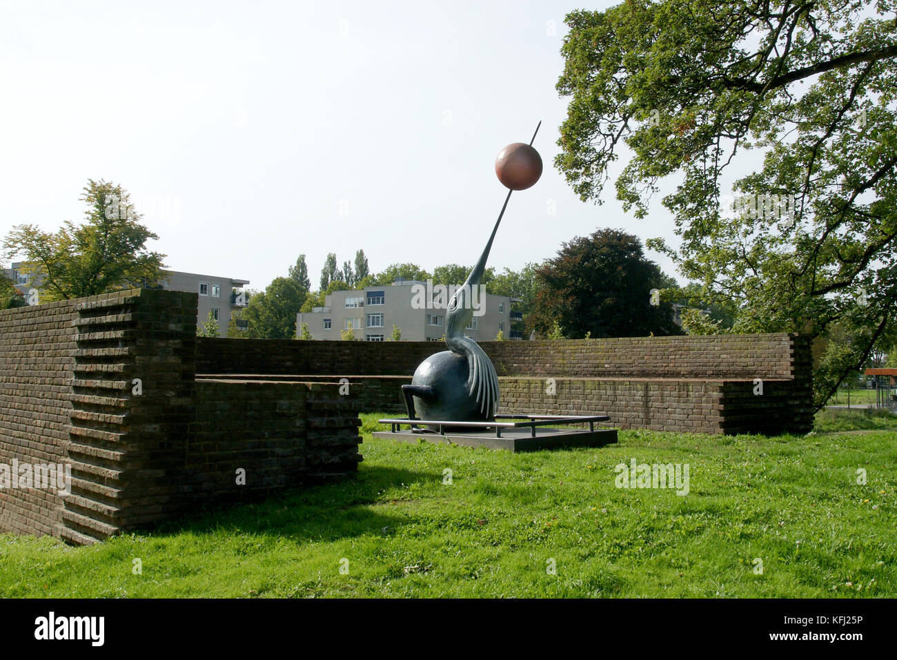 De nombreuses sculptures d'art public en s'Hertogensbosch reflètent le fastastical creations de la ville la plus célèbre citoyen, Hieronymous Bosch Banque D'Images