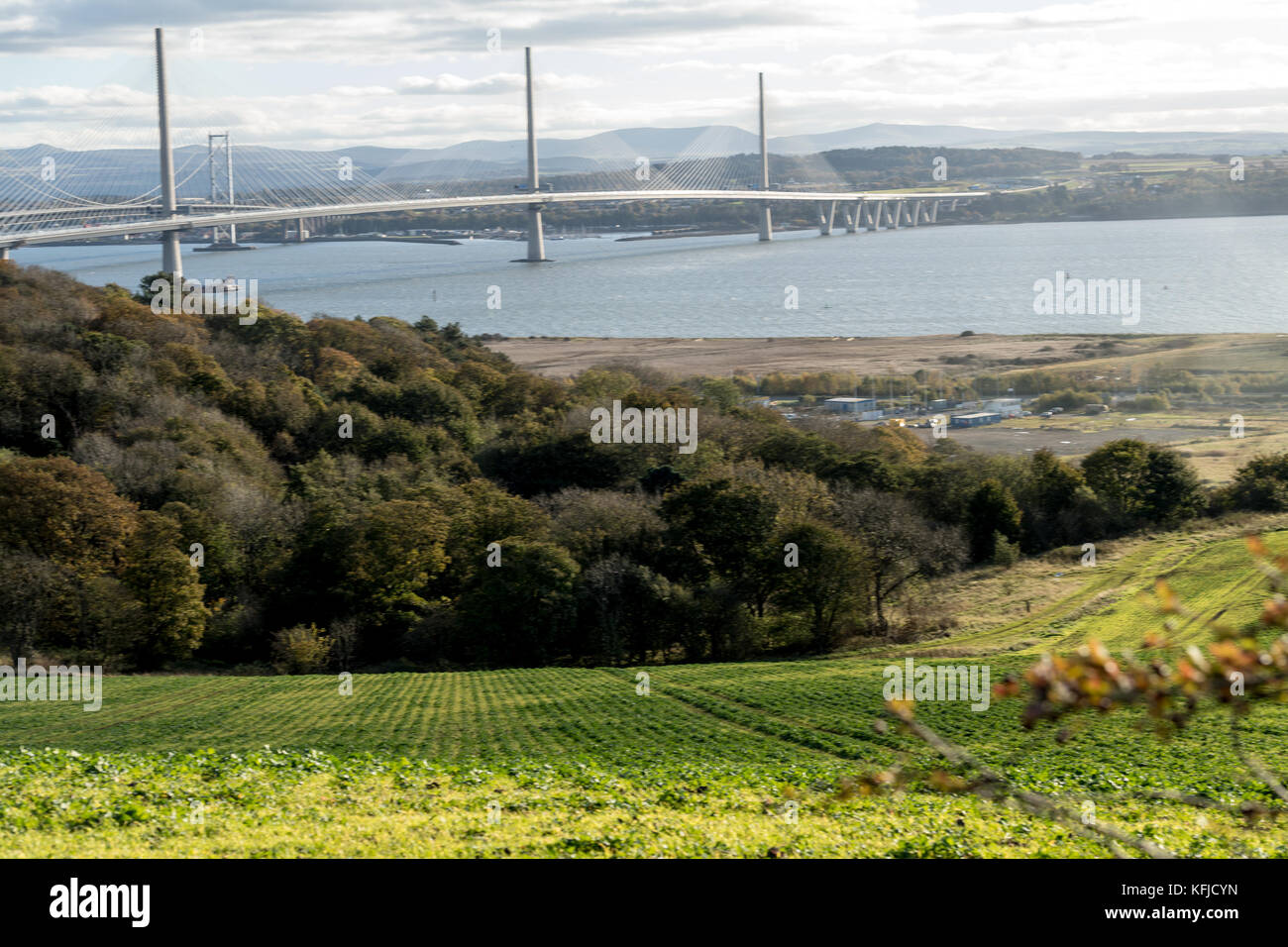 Rosyth en Écosse, vue de la nouvelle Queensferry crossing, un 2.7km pont-route entre Édimbourg et Fife. la plus longue, de trois tours pont à haubans Banque D'Images