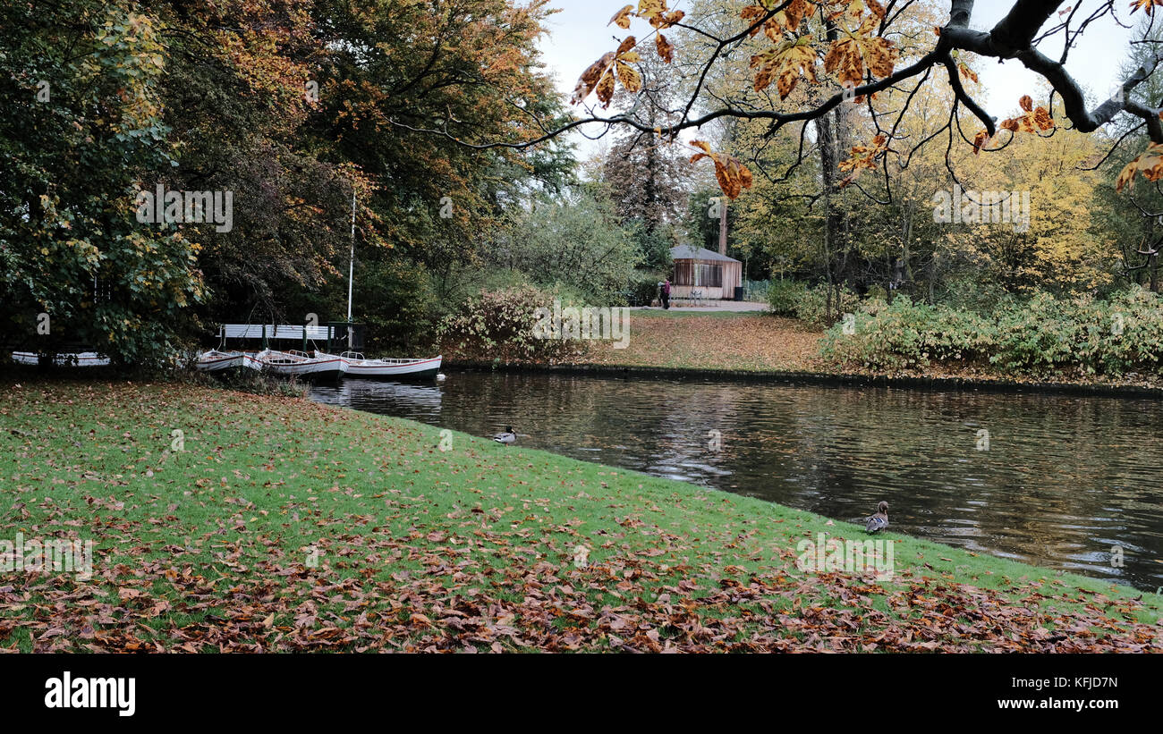 Couleurs d'automne dans les jardins de Frederiksberg, danemark Banque D'Images