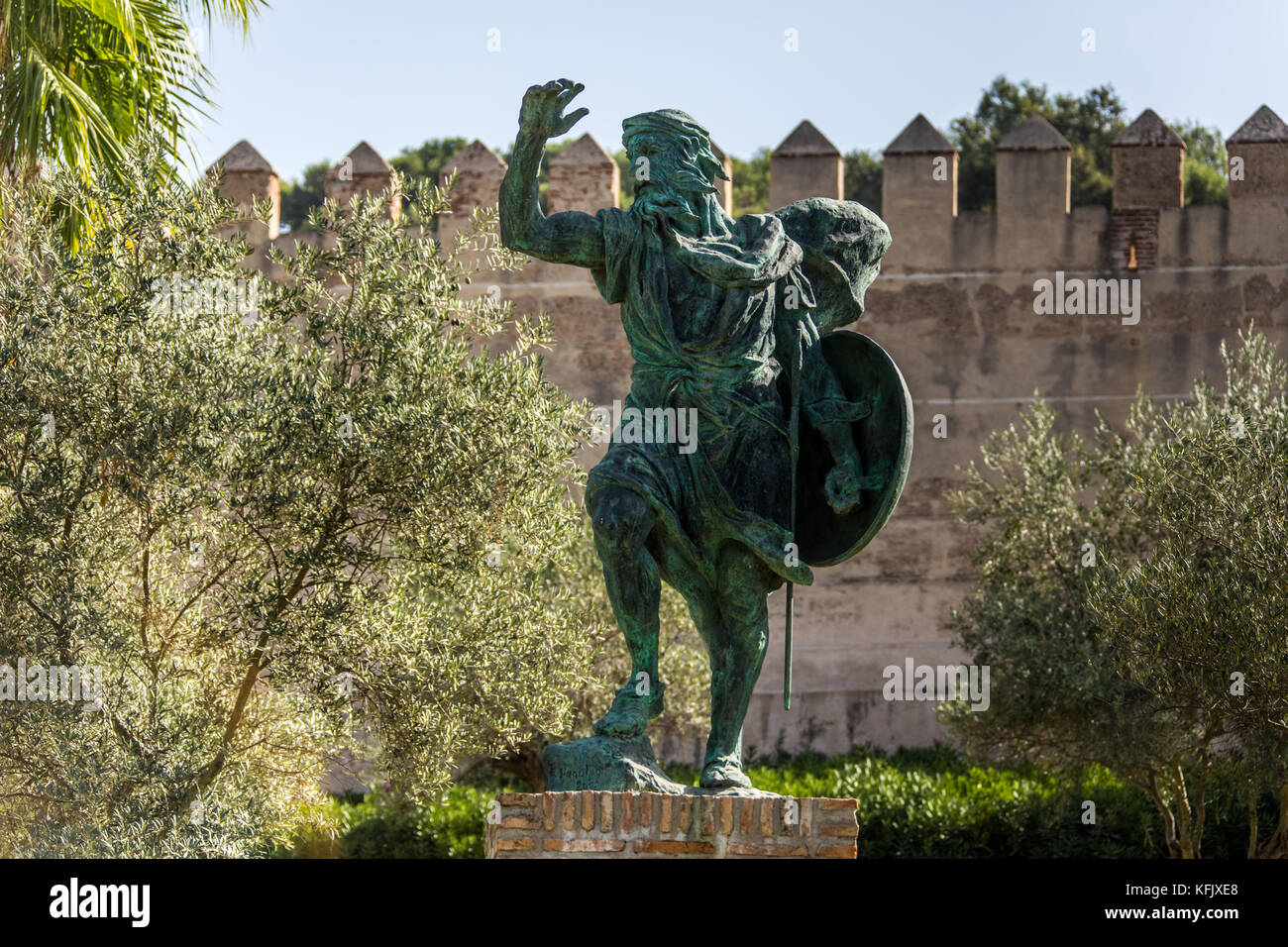 Sculpture d'ibn Marwan, fondateur de Badajoz, Alcazaba, Badajoz, Espagne Banque D'Images