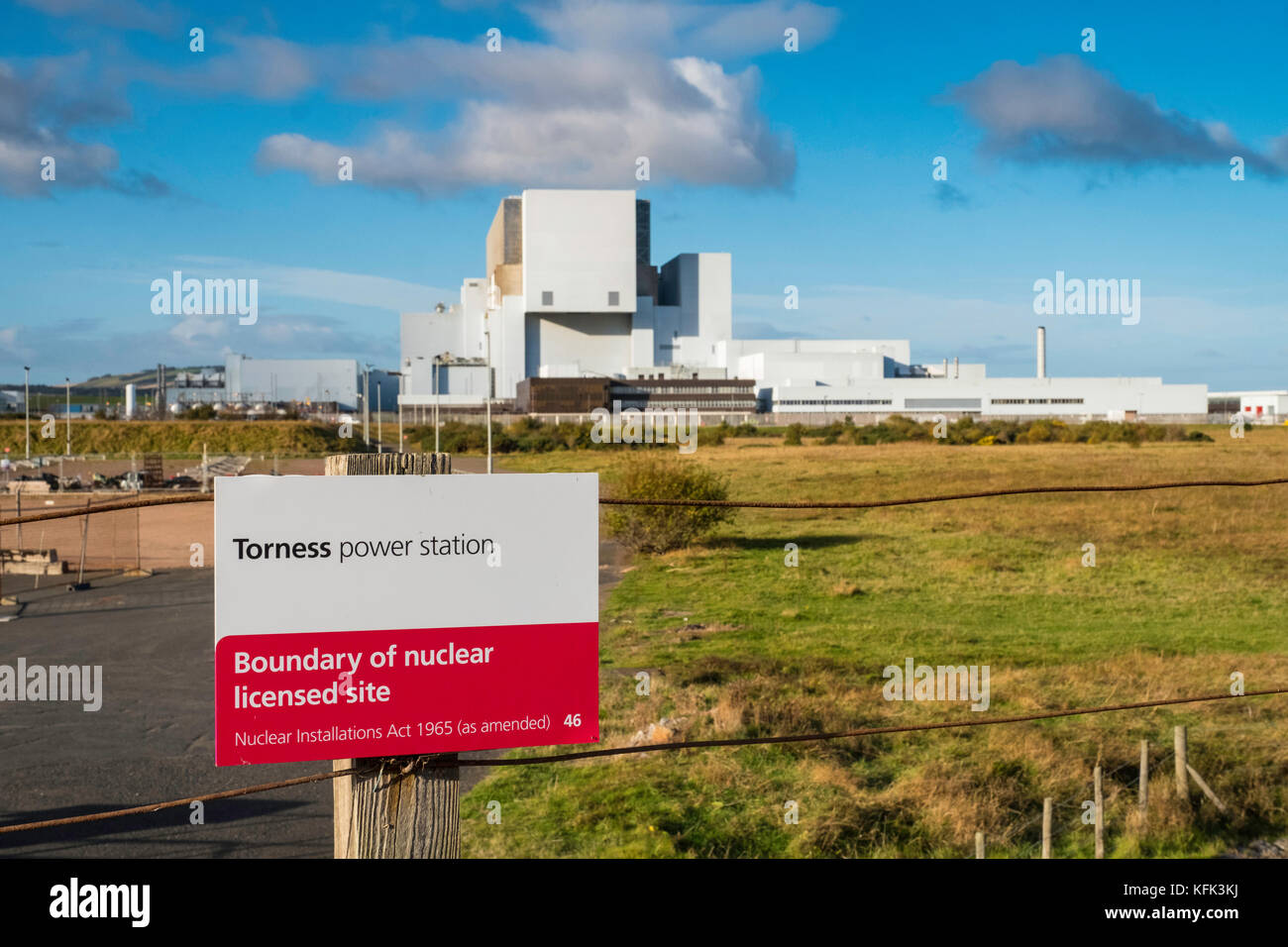 Vue de la centrale nucléaire de Torness en Ecosse, Royaume-Uni. Banque D'Images
