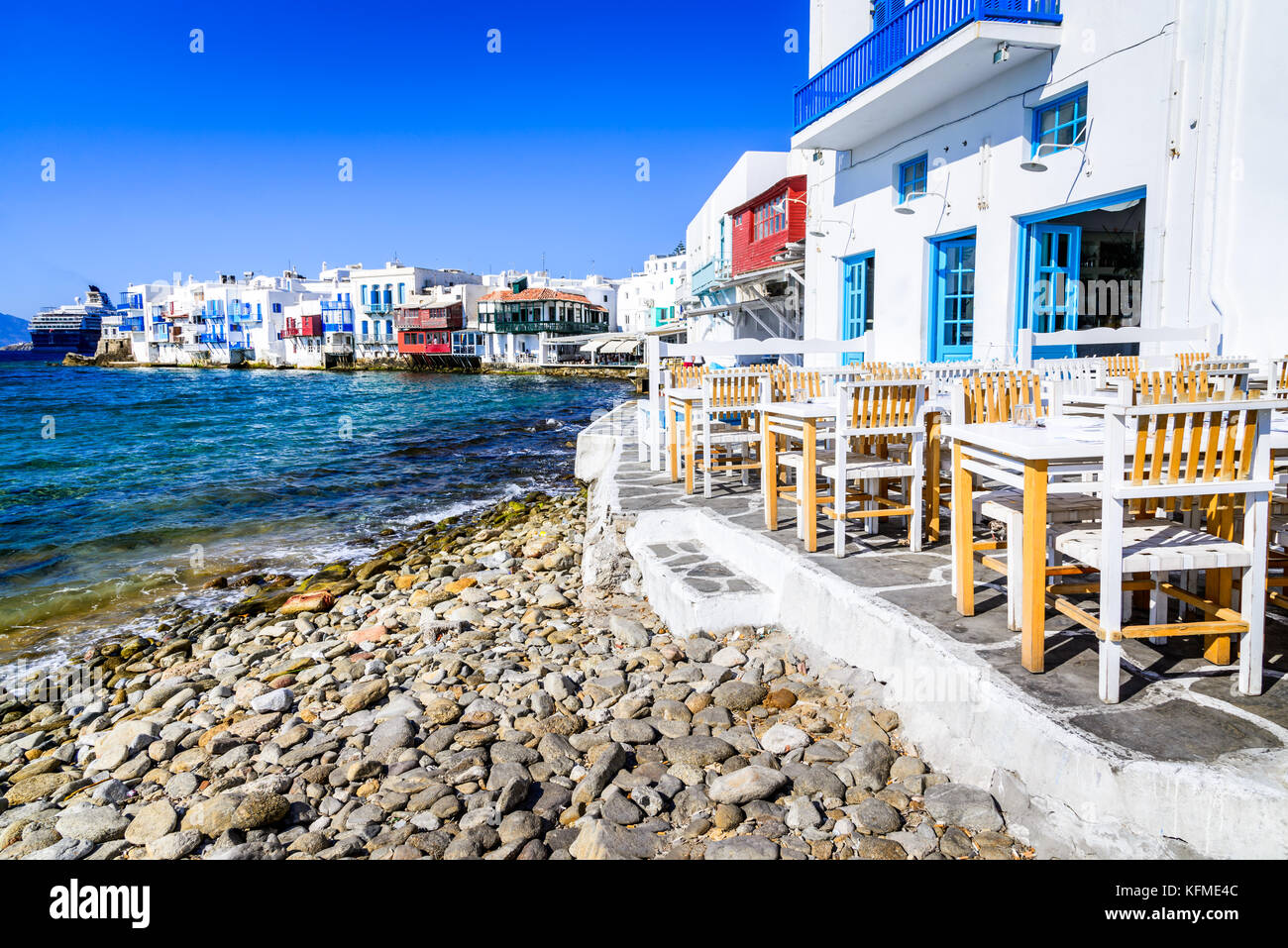 La petite Venise de Mykonos - maisons au bord de l'eau, considéré comme l'un des endroits les plus romantiques sur l'île de la Mer Egée. Banque D'Images