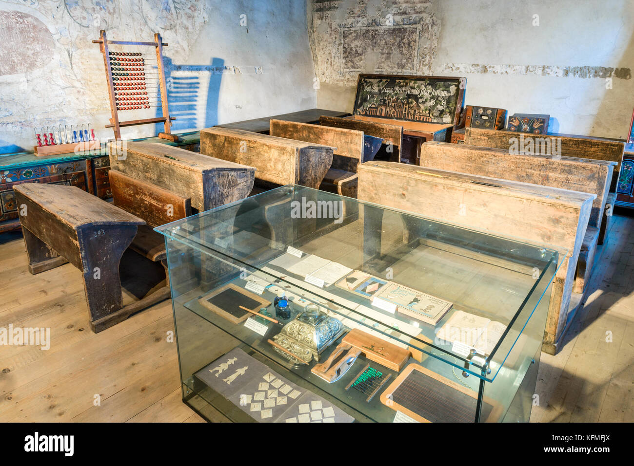 Forteresse prejmer, Roumanie - 23 février 2014 : vieille école de tartlau, forteresse construite par les chevaliers teutoniques en 1212, le comté de Brasov, en Transylvanie. Banque D'Images