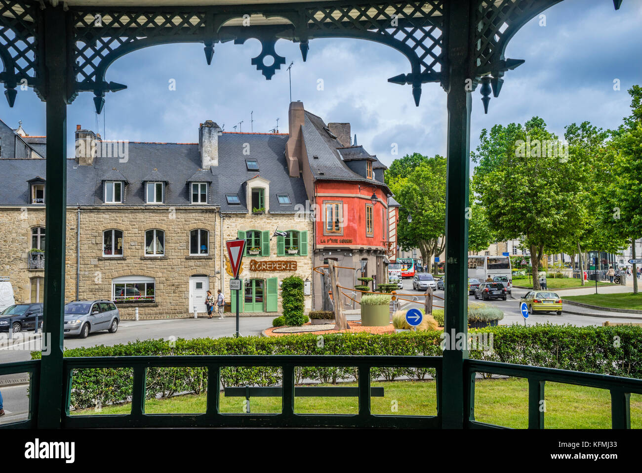 France, Bretagne, Morbihan, Port de Vannes, vue de la Place Théodore Decker à partir de la rotonde Banque D'Images