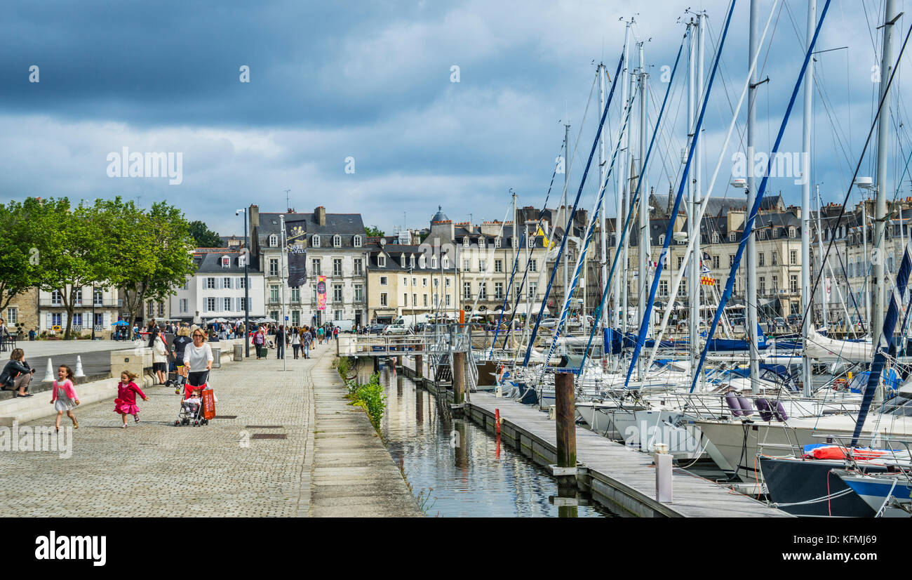 France, Bretagne, Morbihan, Vannes, vue du Quai Tabarlay au Port de Vannes Banque D'Images