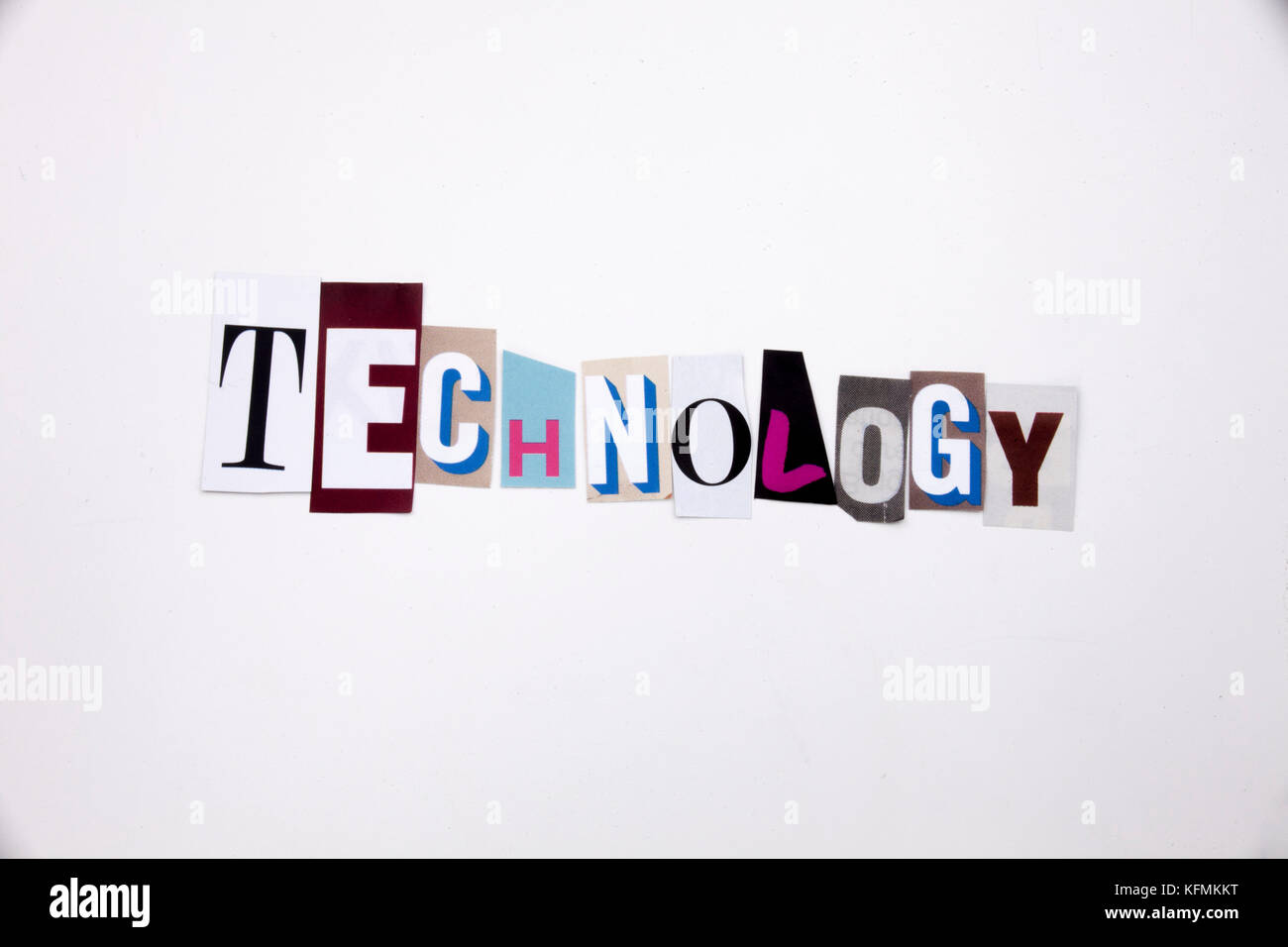 un-mot-l-criture-de-texte-montrant-concept-de-la-technologie-a-fait-de