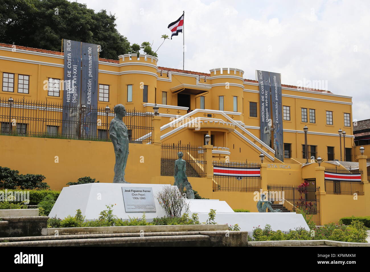 Musée National (Musée National), Plaza de la Democracia, San José, San José province, hauts plateaux du centre, le Costa Rica, Amérique Centrale Banque D'Images