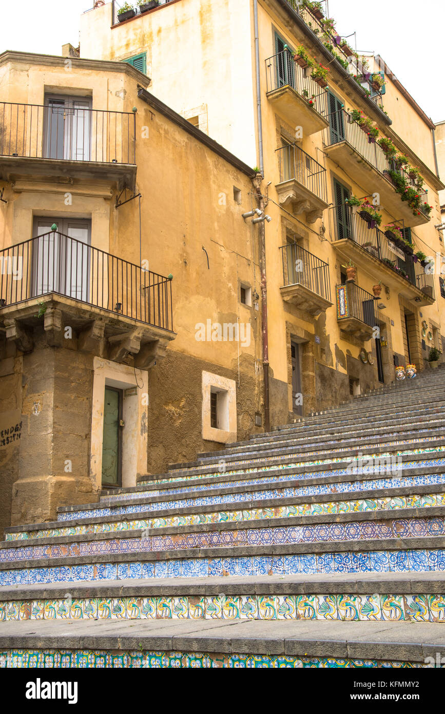 Tuiles à caractéristique escalier à Caltagirone, en Sicile, Italie Banque D'Images