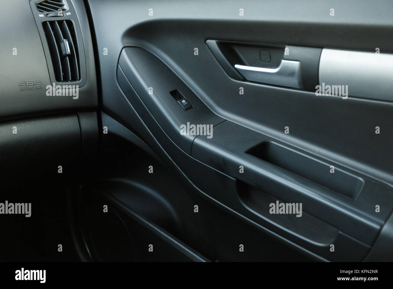 Porte de la voiture à l'intérieur de la voiture, de l'intérieur fermer  Photo Stock - Alamy