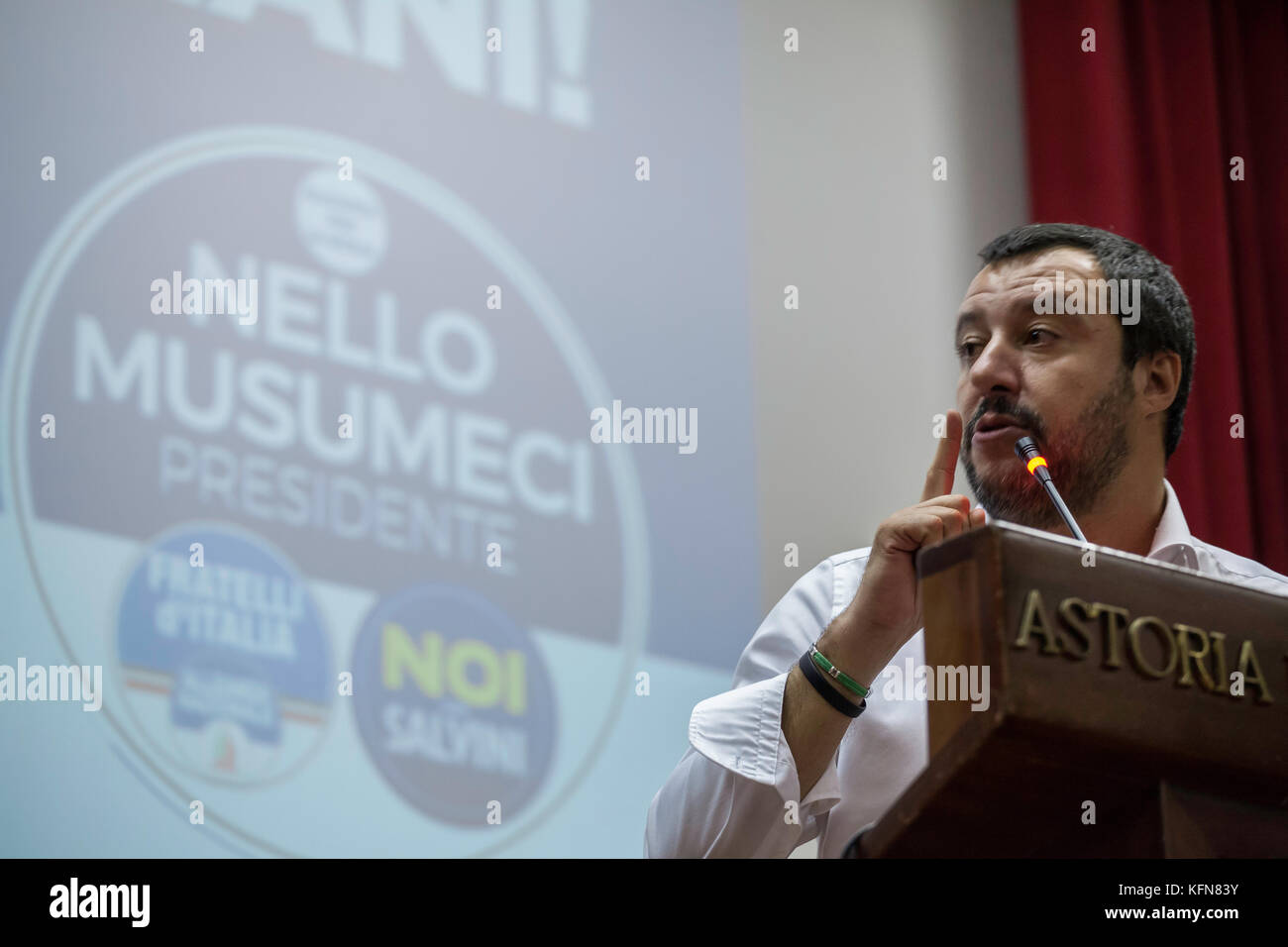 La politique italien Matteo Salvini (chef de la ligue du nord) parle de Palerme. Banque D'Images