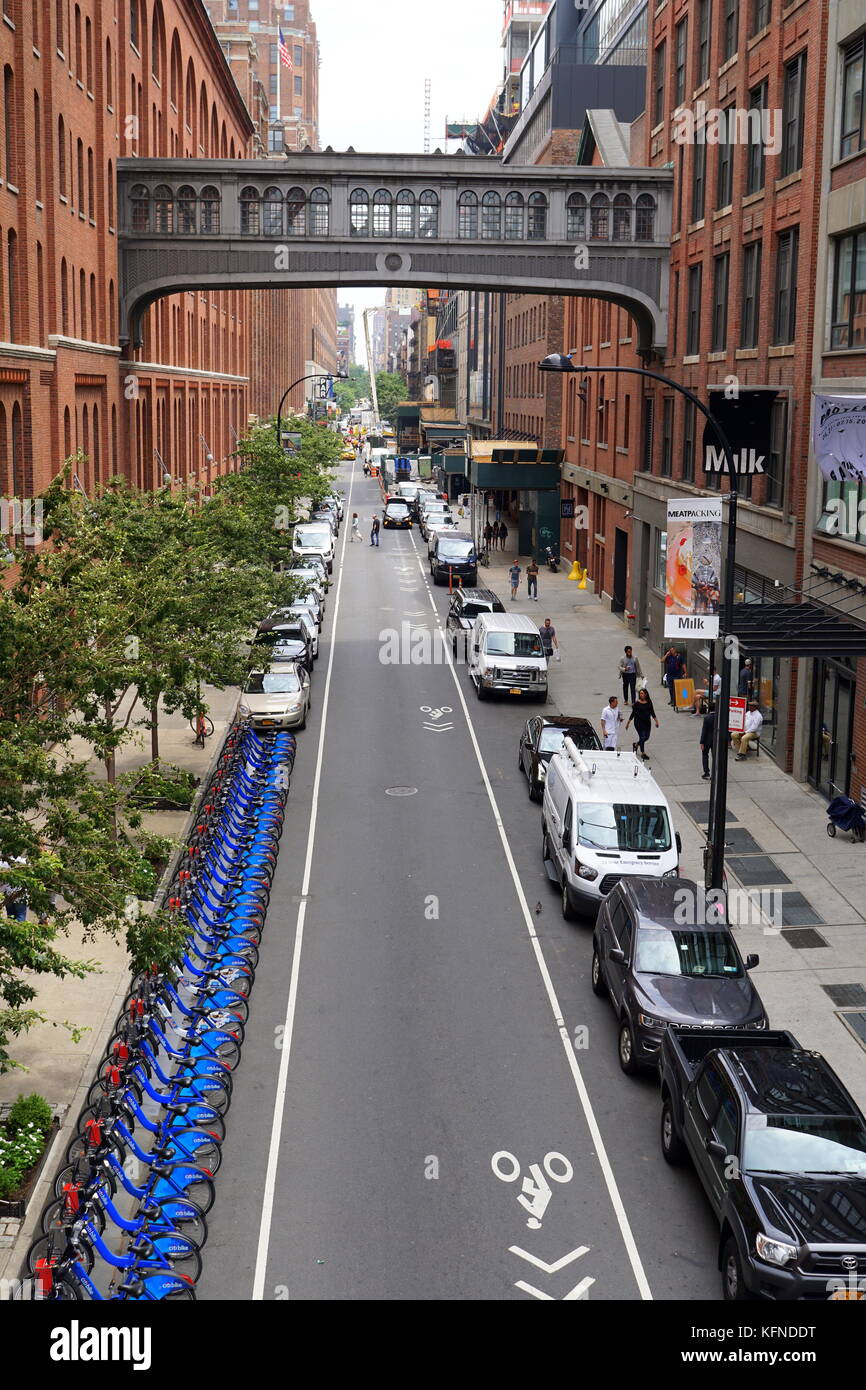Vue de la rue de New York et du pont du bâtiment de la National Biscuit Company (NABISCO) depuis Highline, NYC, NY, États-Unis Banque D'Images