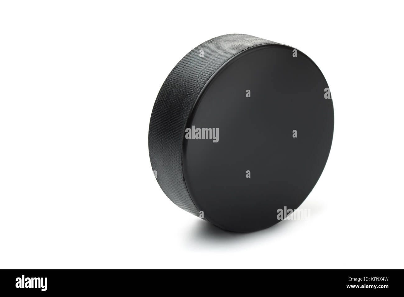 Rondelle de hockey sur glace isolated on white Banque D'Images