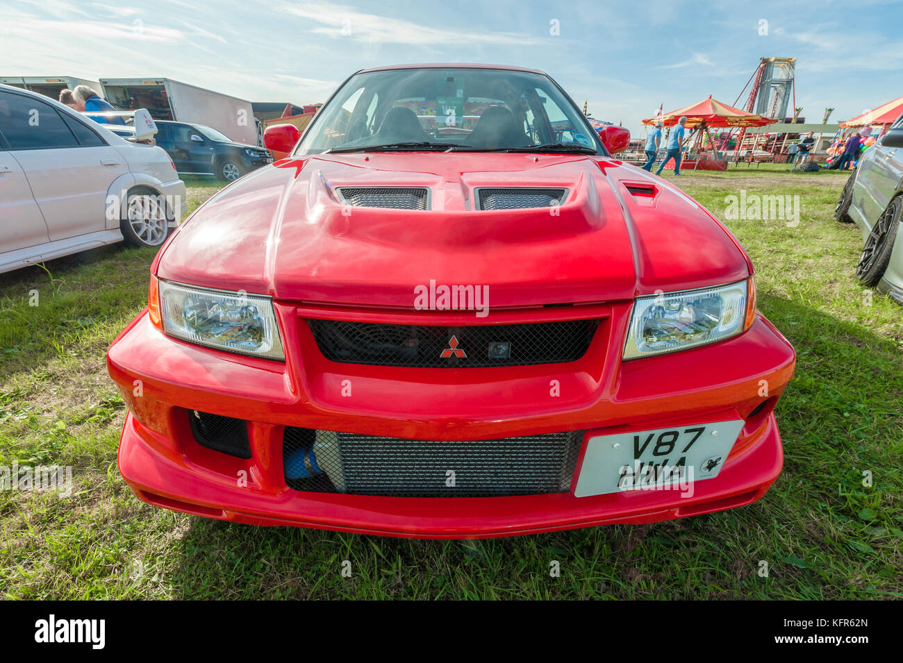 Dunsfold, uk - 26 août 2017 : Gros plan grand angle d'une Mitsubishi Lancer Evolution sports-car lors d'un rassemblement de véhicules classiques et modernes dans dunsfo Banque D'Images