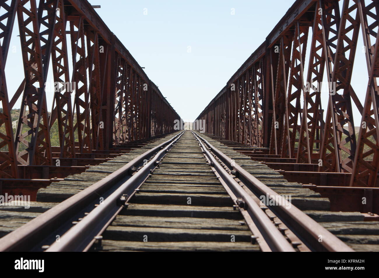 Vieux pont de chemin de fer le long de l'oodnadatta track Banque D'Images