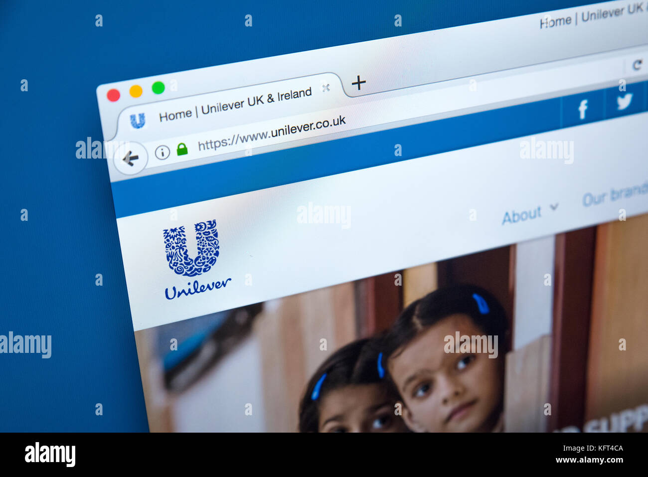 LONDRES, Royaume-Uni - 17 OCTOBRE 2017 : la page d'accueil du site officiel d'Unilever - la société transnationale de biens de consommation, le 17 octobre 2017. Banque D'Images