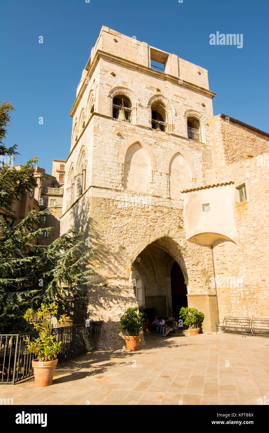 Tour civique de l'Église mère à Collesano, Sicile Banque D'Images