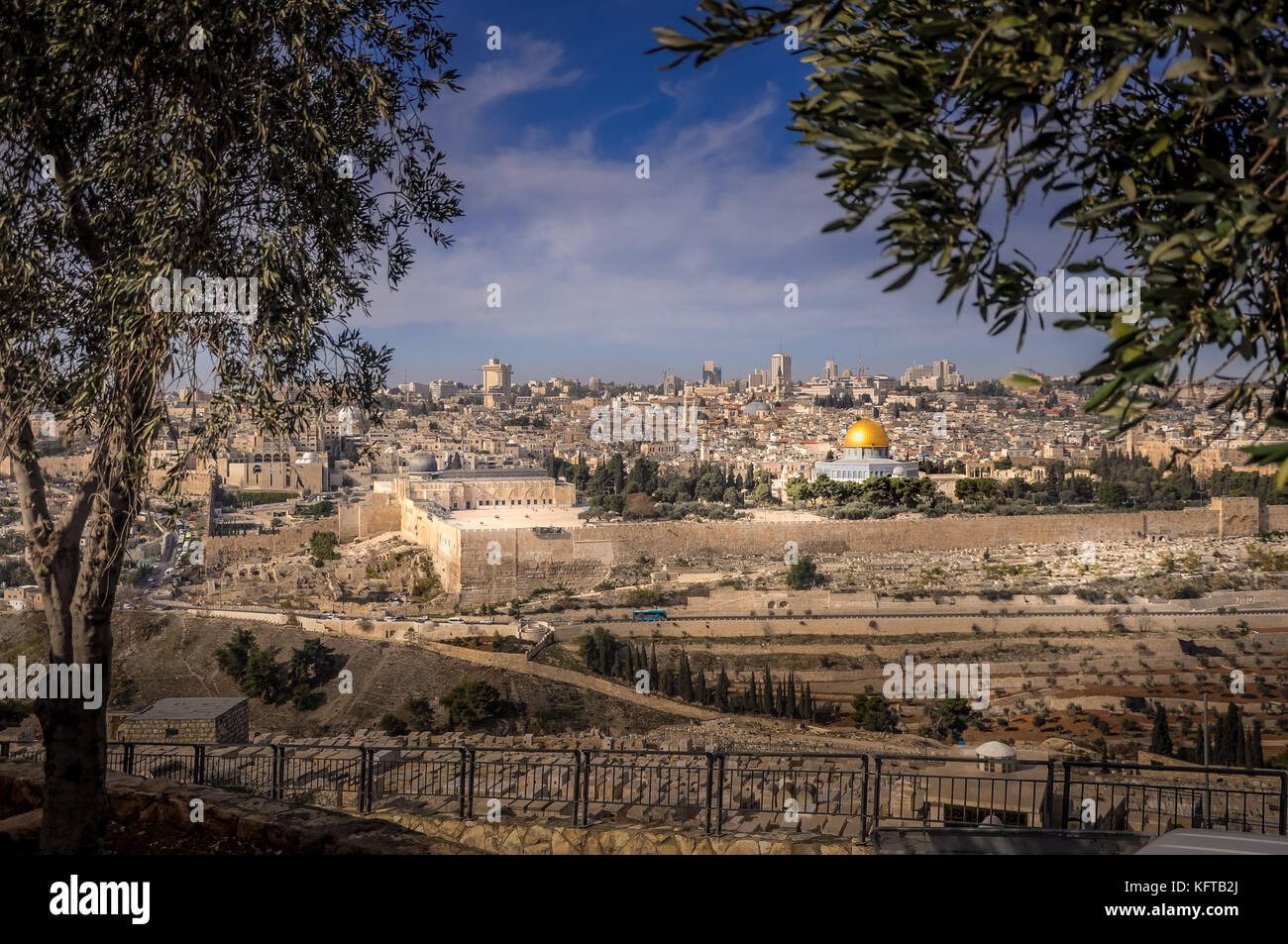 Vue panoramique sur la vieille ville de Jérusalem - Jérusalem, Israël Banque D'Images