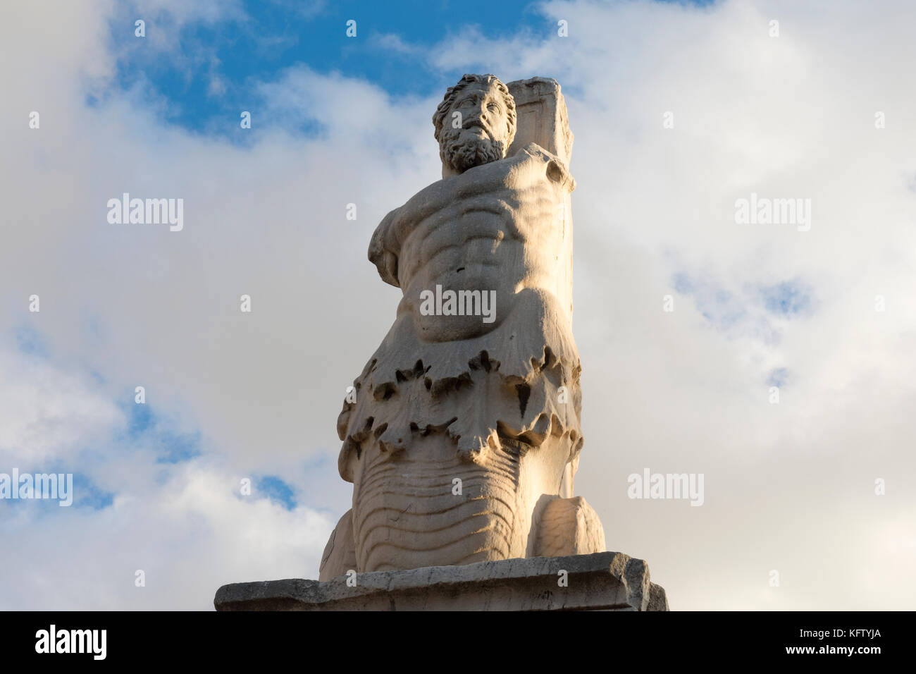 Statue en marbre d'un géant à l'agripas odeon, ancienne agora Banque D'Images