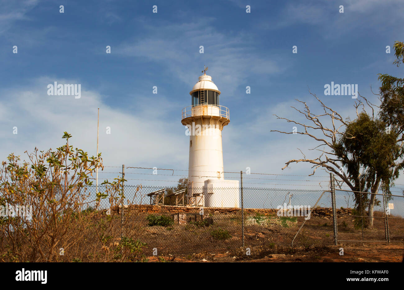 Phare de la tour de fer de fonte de Cape Leveque, au nord ouest de l'Australie à l'origine une source de lumière trois lampe à vapeur de kérosène brûleur candescent . Banque D'Images